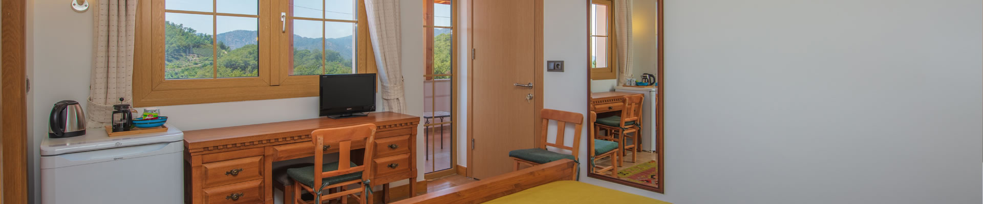 Lemon Deluxe Room – Upper Floor