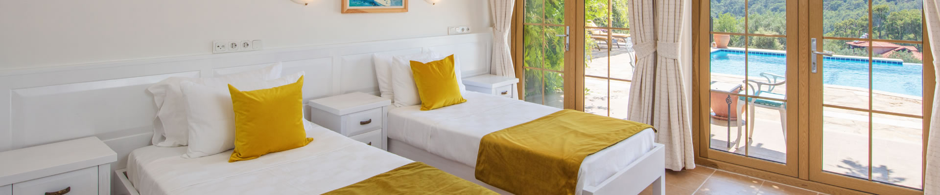 Silverberry Room – Pool Floor